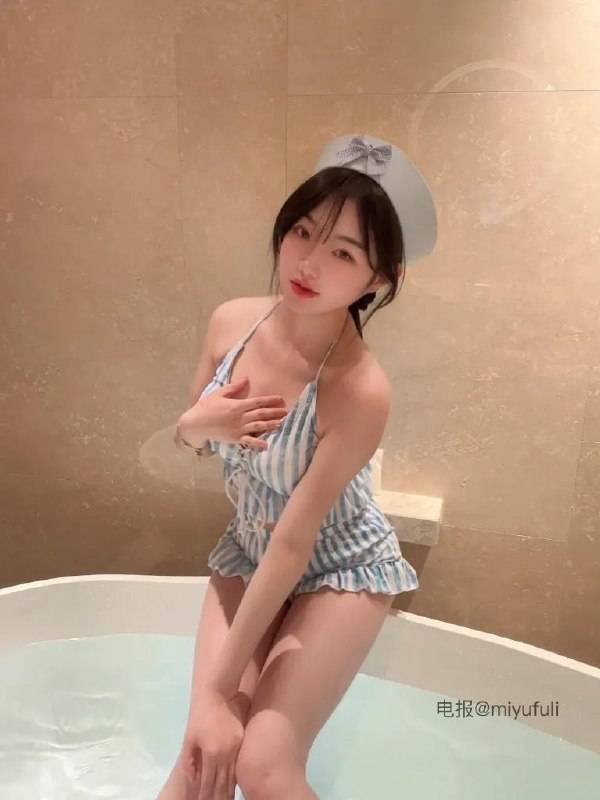 张洛洛 | 2026-05-18_1照片 落叶他乡树 第19张