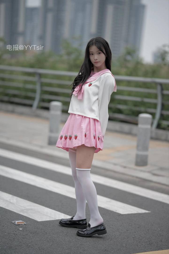 是馨馨吖 | 2026-05-19照片 自闻颖师弹 第2张
