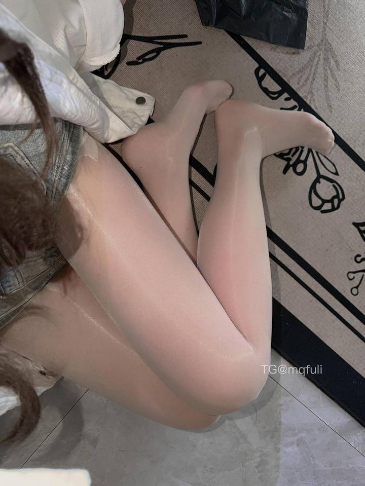 崽崽超乖 | 2026-05-20照片 斜倚画阑娇不语 第8张