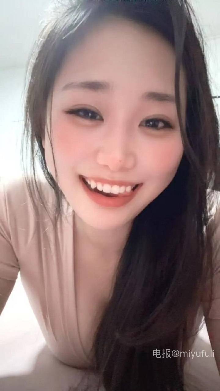 张大美女 | 2026-05-30照片 呵笔难临帖 第2张