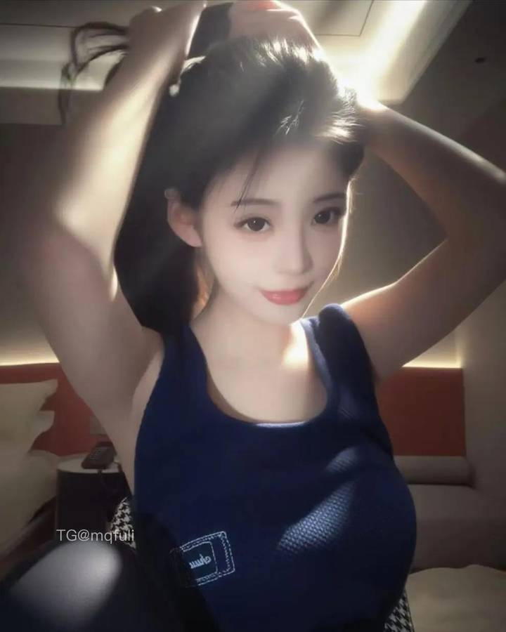 普通美女 | 2026-05-31照片 | 愁云淡淡雨潇潇
