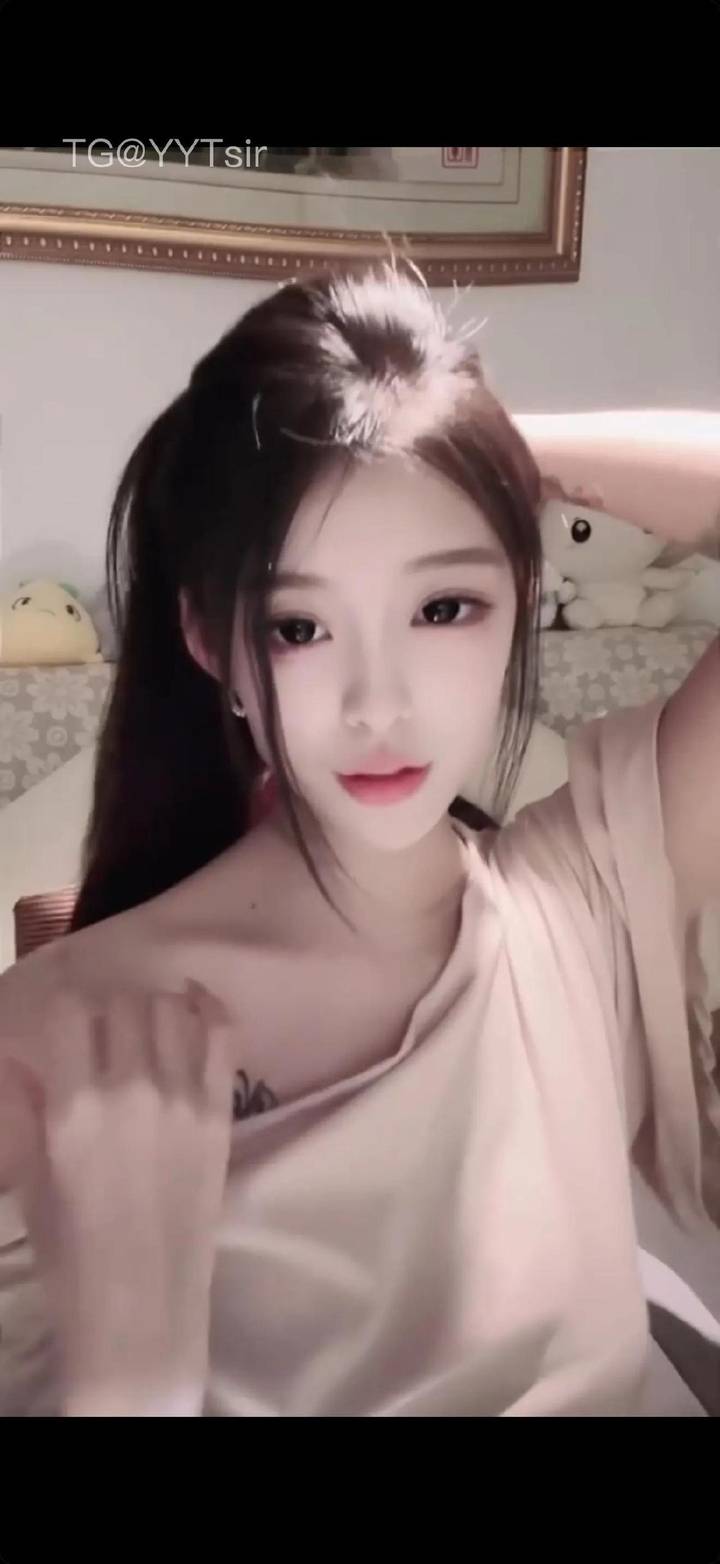 普通美女 | 2026-05-31照片 愁云淡淡雨潇潇 第13张