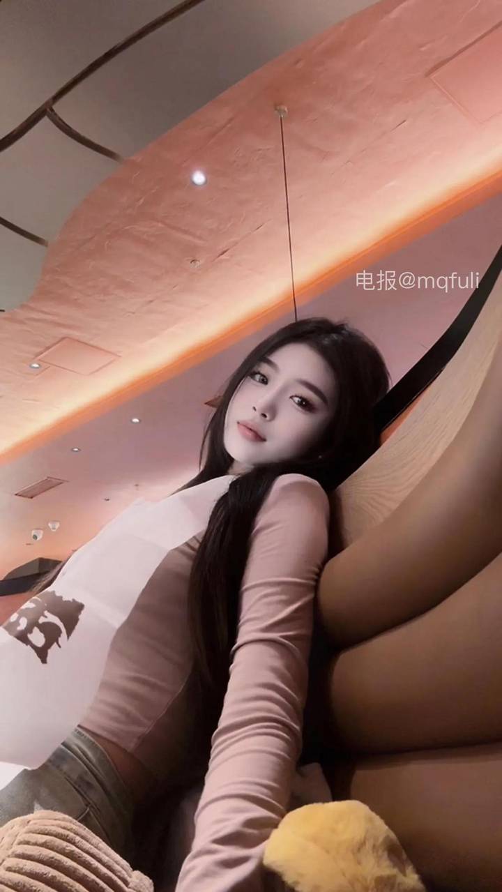 普通美女 | 2026-05-31照片 愁云淡淡雨潇潇 第17张