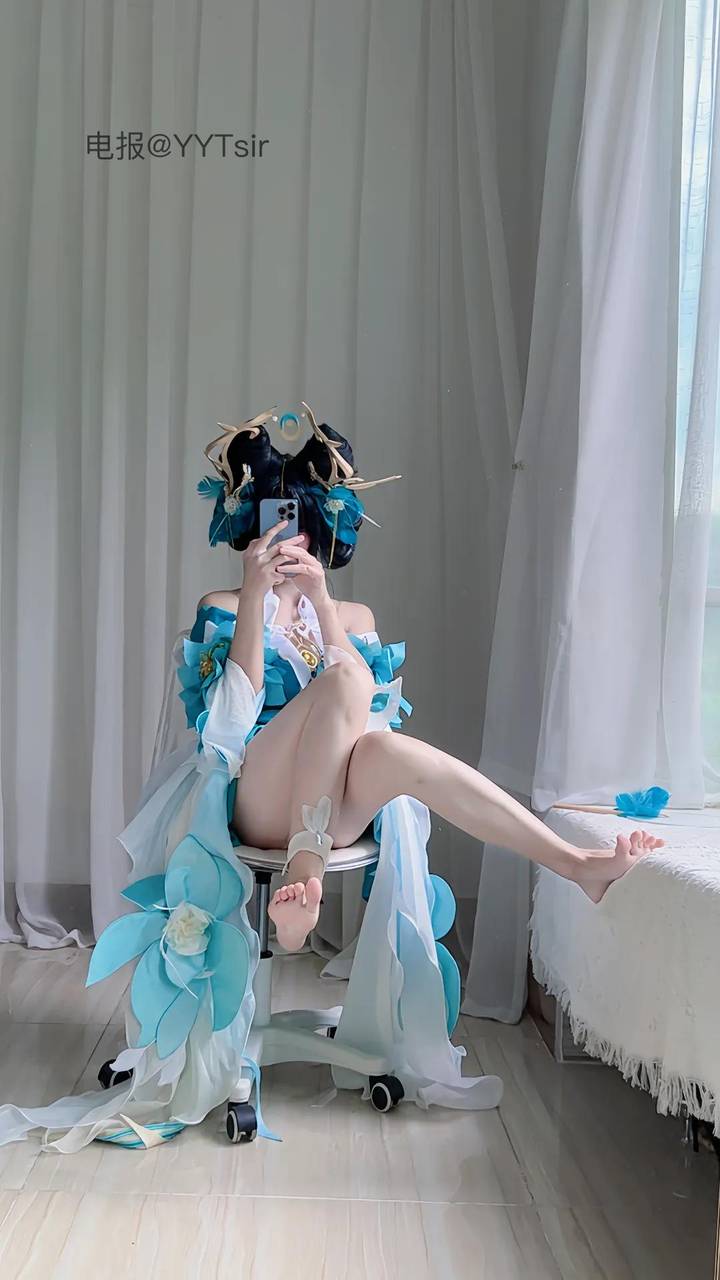 卿卿 | 2026-06-02照片 第1张