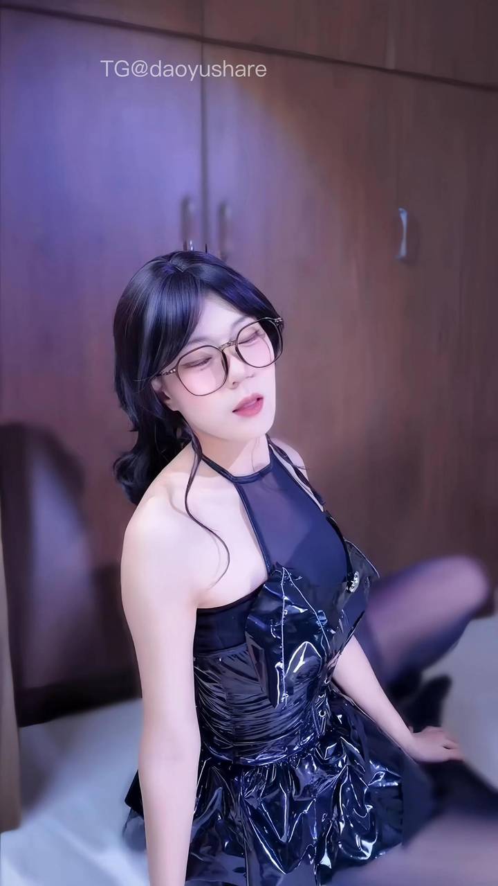 桃桃酱乖乖 | 2026-06-15照片 高田如楼梯 第11张