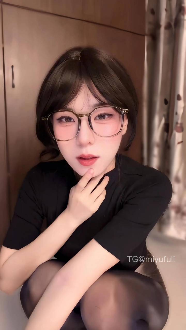 桃桃酱乖乖 | 2026-06-15照片 高田如楼梯 第16张