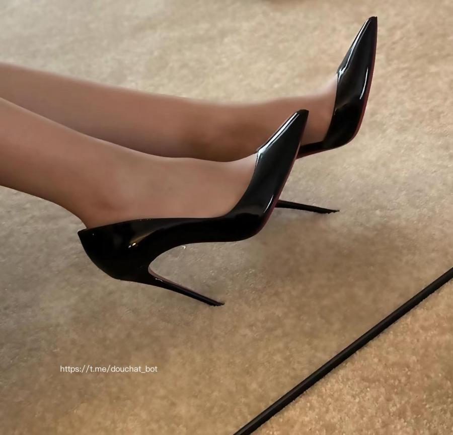 保守的二舅妈 2024-06-27 15:40:45 截止2024-7-17日铁粉空间照片资源 81p 第25张