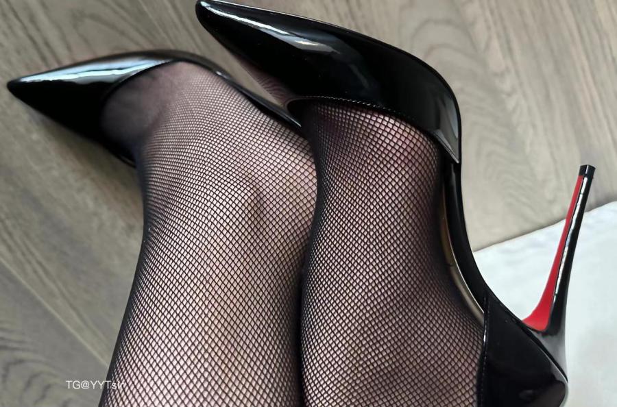 保守的二舅妈 2024-06-27 15:40:45 截止2024-7-17日铁粉空间照片资源 81p 第26张