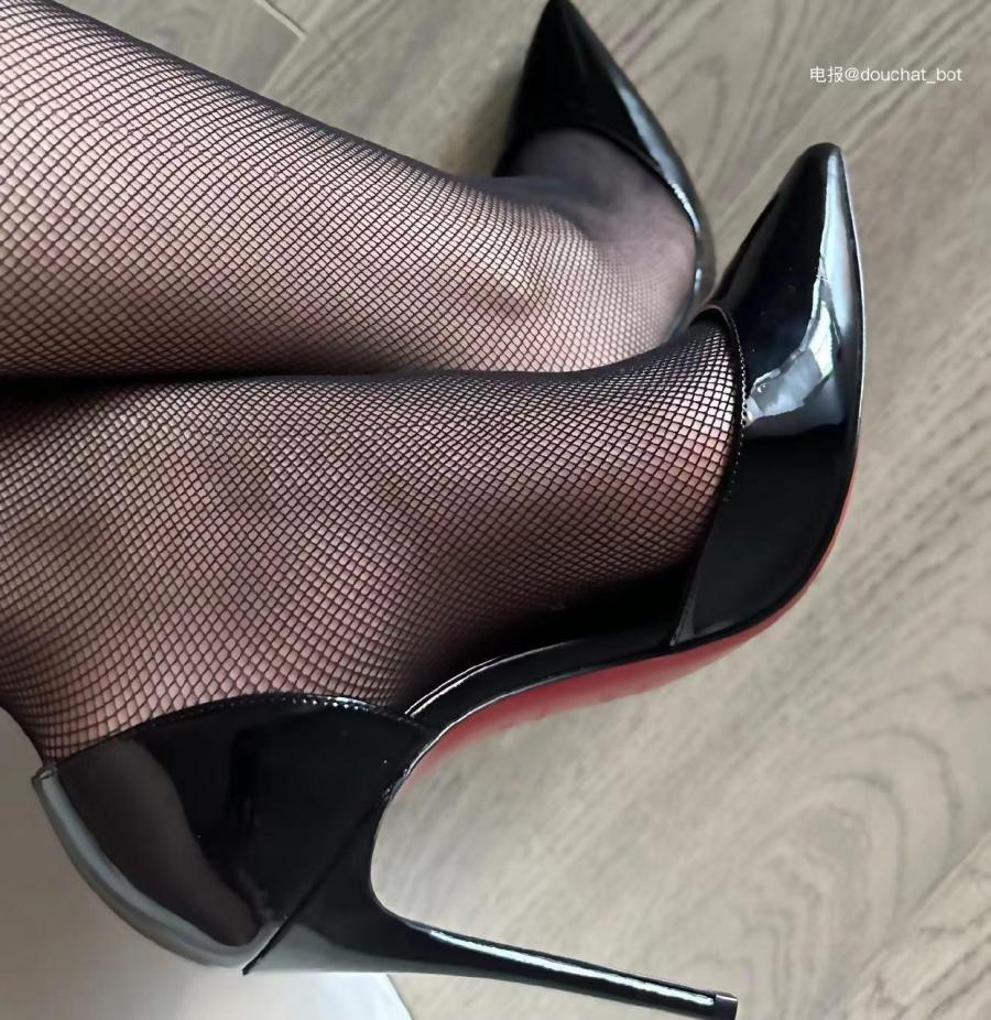 保守的二舅妈 2024-06-27 15:40:45 截止2024-7-17日铁粉空间照片资源 81p 第36张