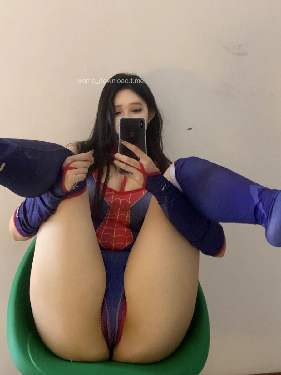 鹅鹅 2024-07-22 22:31:11 蜘蛛侠连体套🍑蜜桃怼镜自拍 鹅鹅的秘密的秘密 第8张