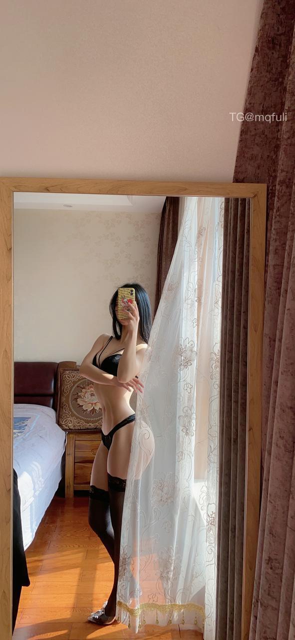 俏妞qiaoniutT 2024-07-09 15:02:25 自己看不到的视角 你也看不到 俏妞qiaoniuTT 俏妞qiaoniuT 俏妞 第1张