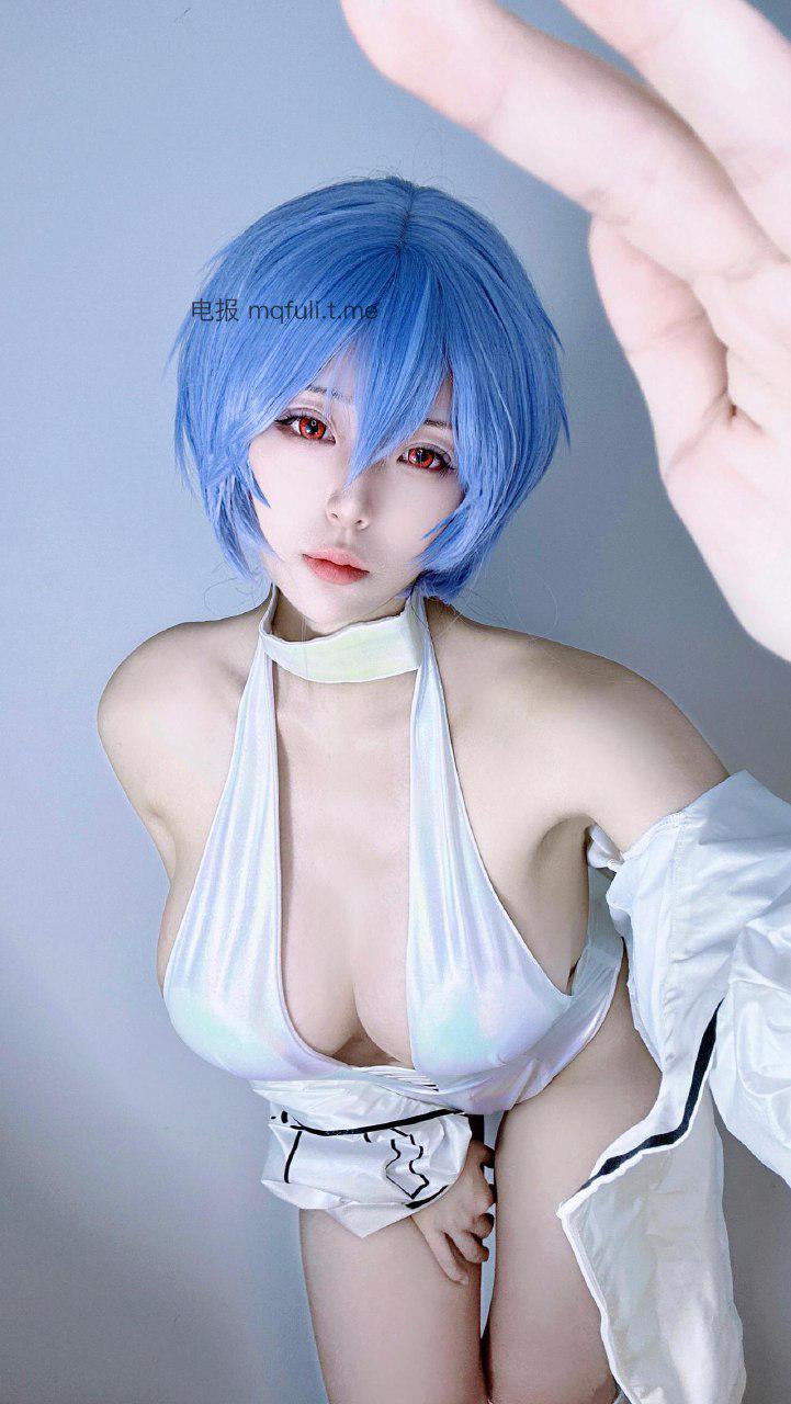 章鱼小童谣 2024-07-13 02:23:46 EVA新世纪福音女战士ASS绫波丽明日香😍白色连体V型衣服 第18张