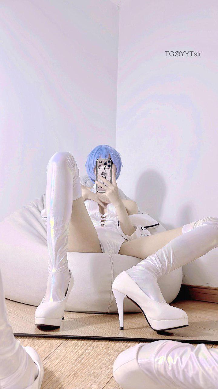 章鱼小童谣 2024-07-13 02:23:46 EVA新世纪福音女战士ASS绫波丽明日香😍白色连体V型衣服 第7张