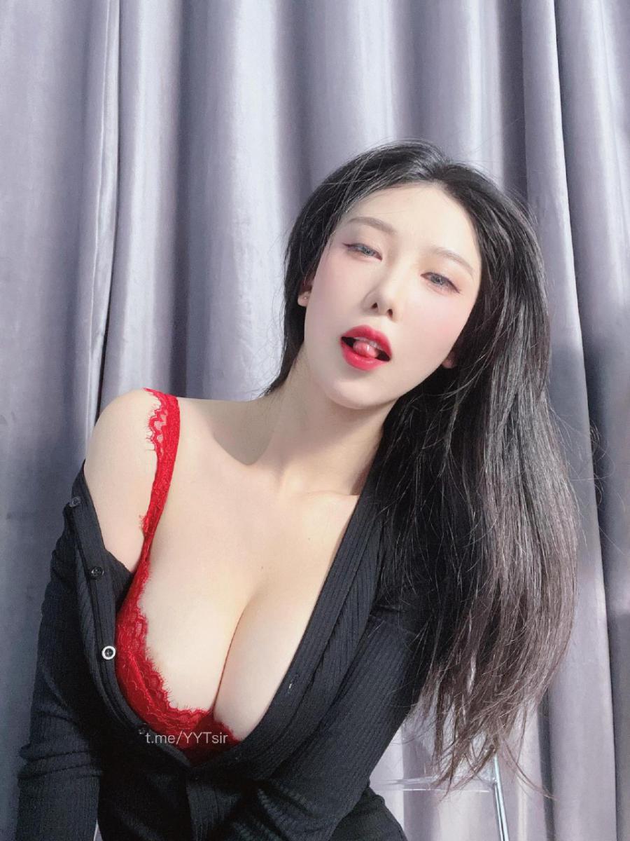 利世 2024-08-22 14:52:03 火爆全网的一组内衣秀 蕾丝➕透视➕三点式➕一根绳 第42张