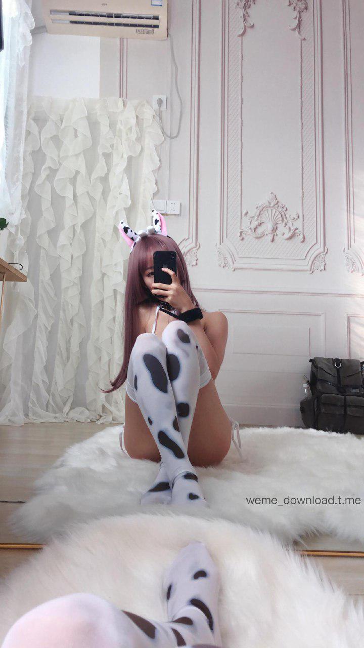 利世 2024-08-15 02:42:50 姐妹成双👭快乐加倍 双人小奶牛三点式一根绳套装 第2张