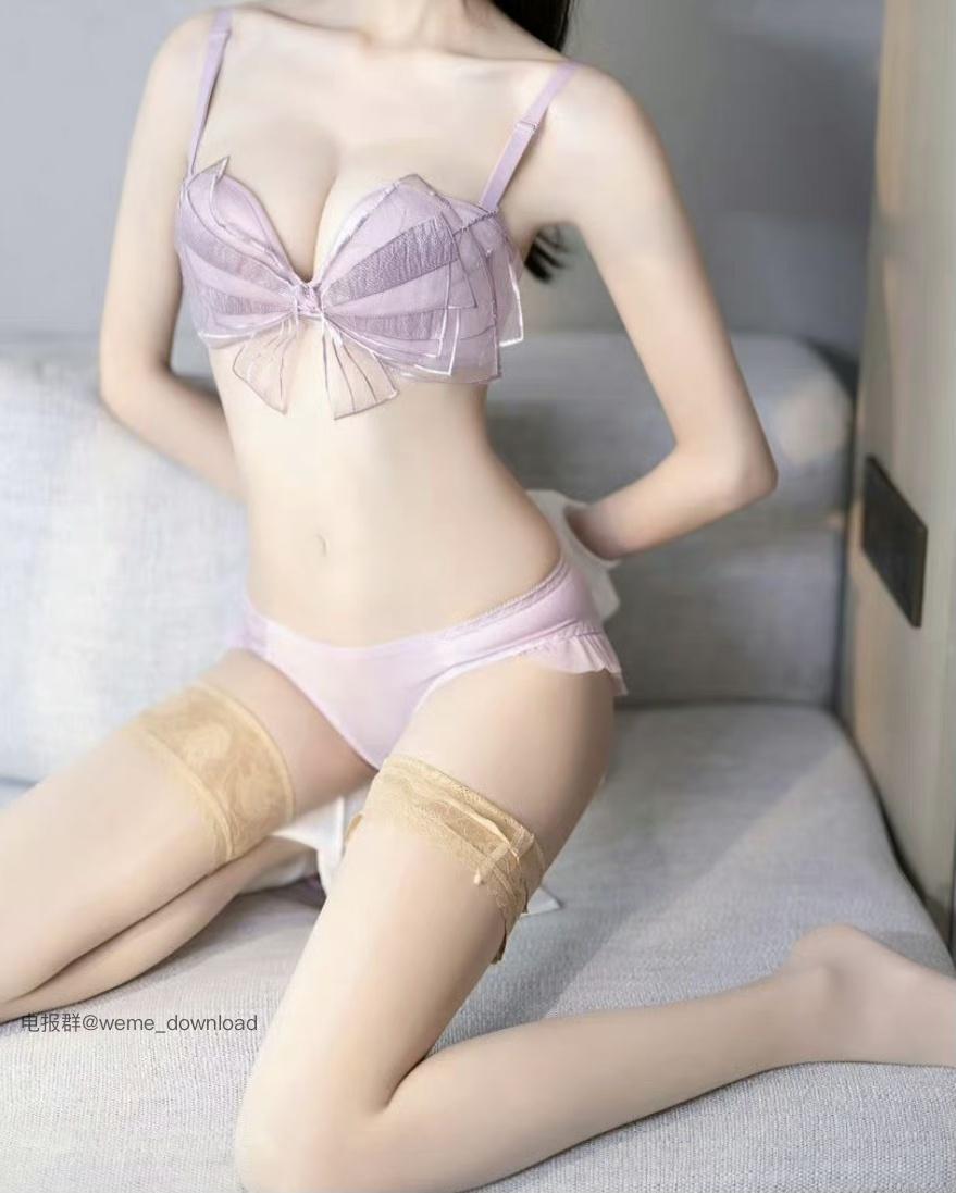 小狗k6k9 2024-09-04 21:15:57 紫色的诱惑❗️浴室、沙发 丝袜、脱 第1张