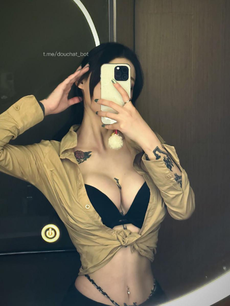 一只莉莉子 2024-09-24 18:21:04 听说哥哥喜欢喝酸奶🥛