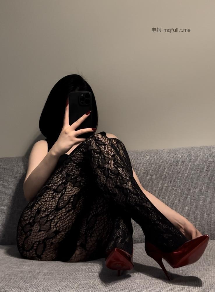 保守的二舅妈 2024-09-08 00:09:02 截止2024-09-08日铁粉空间照片资源 98p 第45张