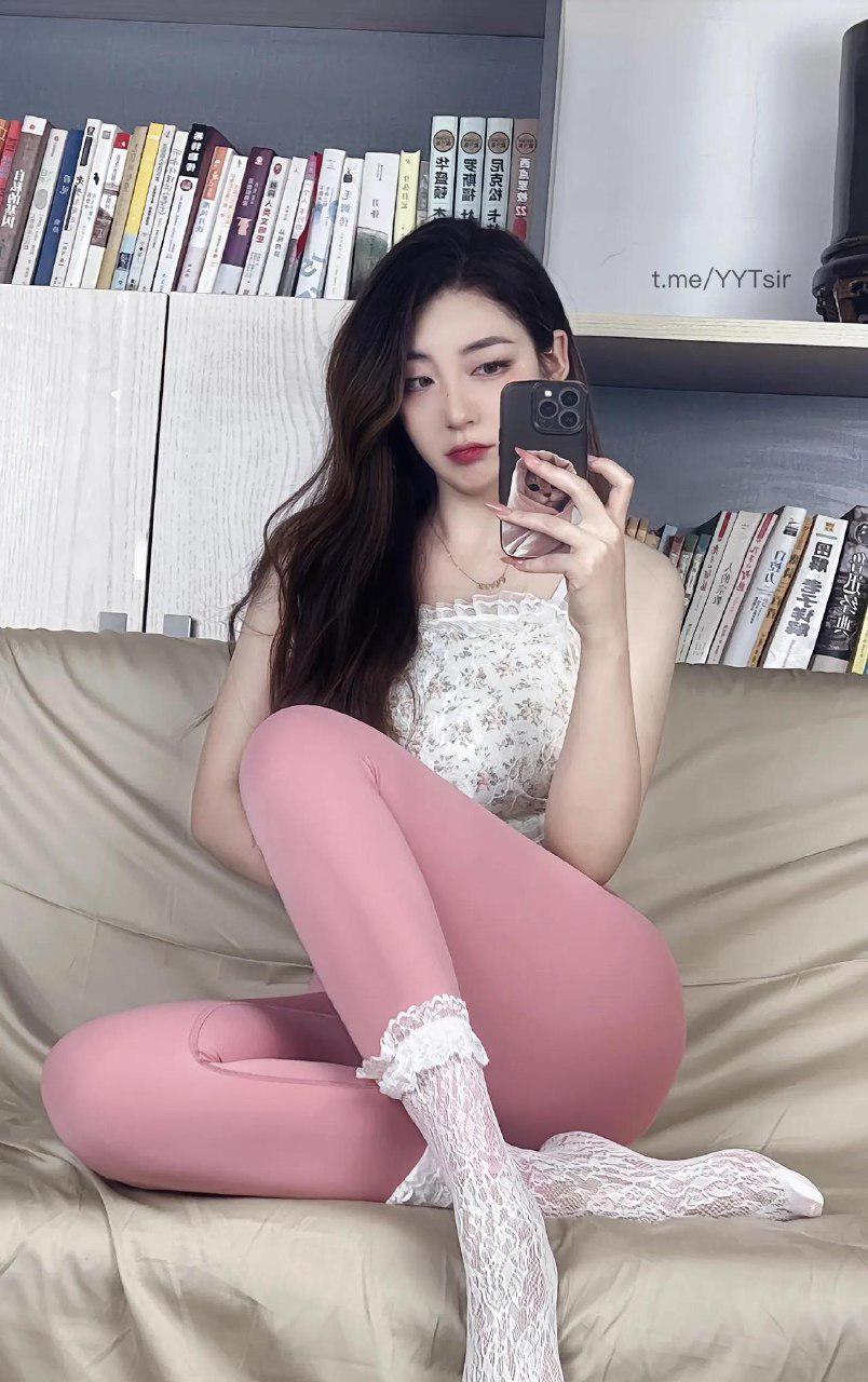 杨晚柠 2024-09-19 01:03:10 问你喜欢吃什么 你说喜欢偷吃