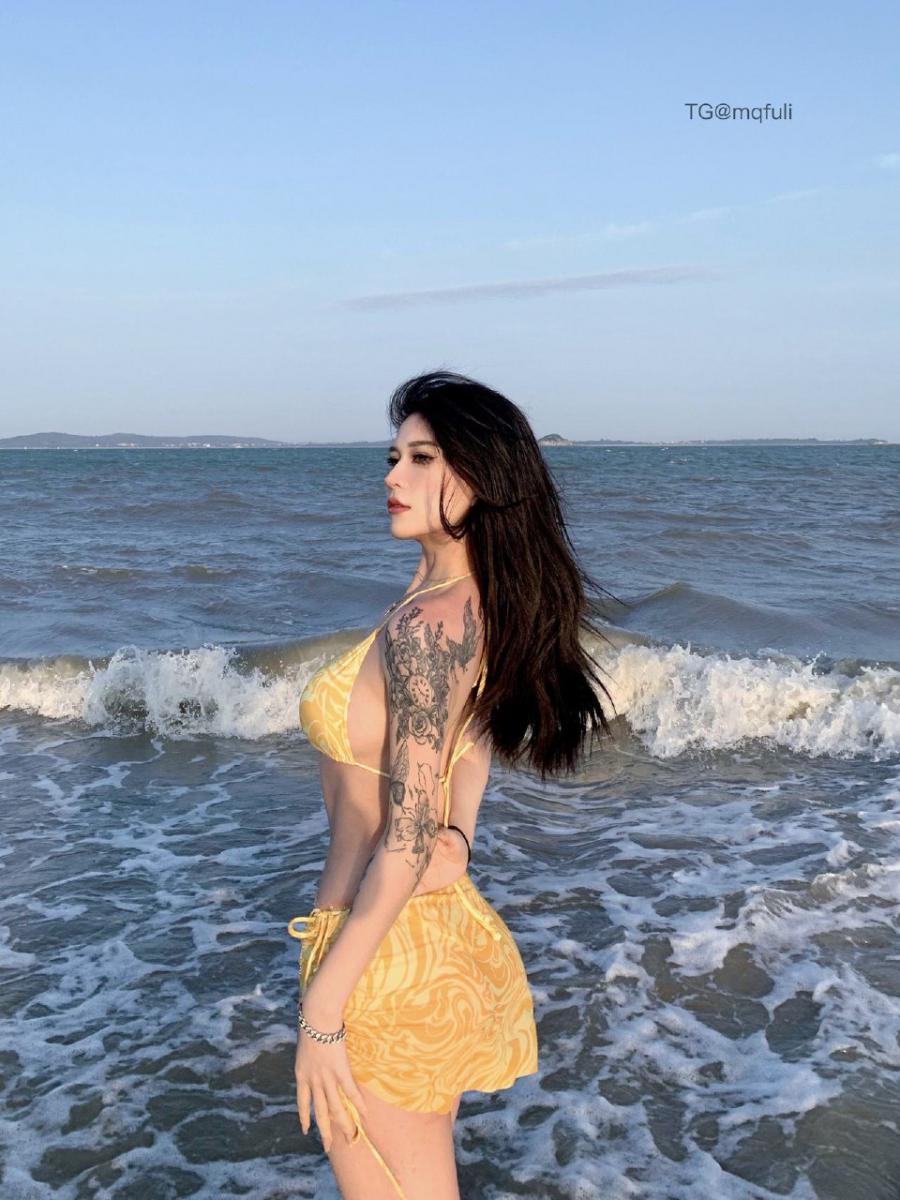 恩沈一点 2024-10-04 22:46:00 你太讨厌了 弄我身上了都搞湿了 第1张