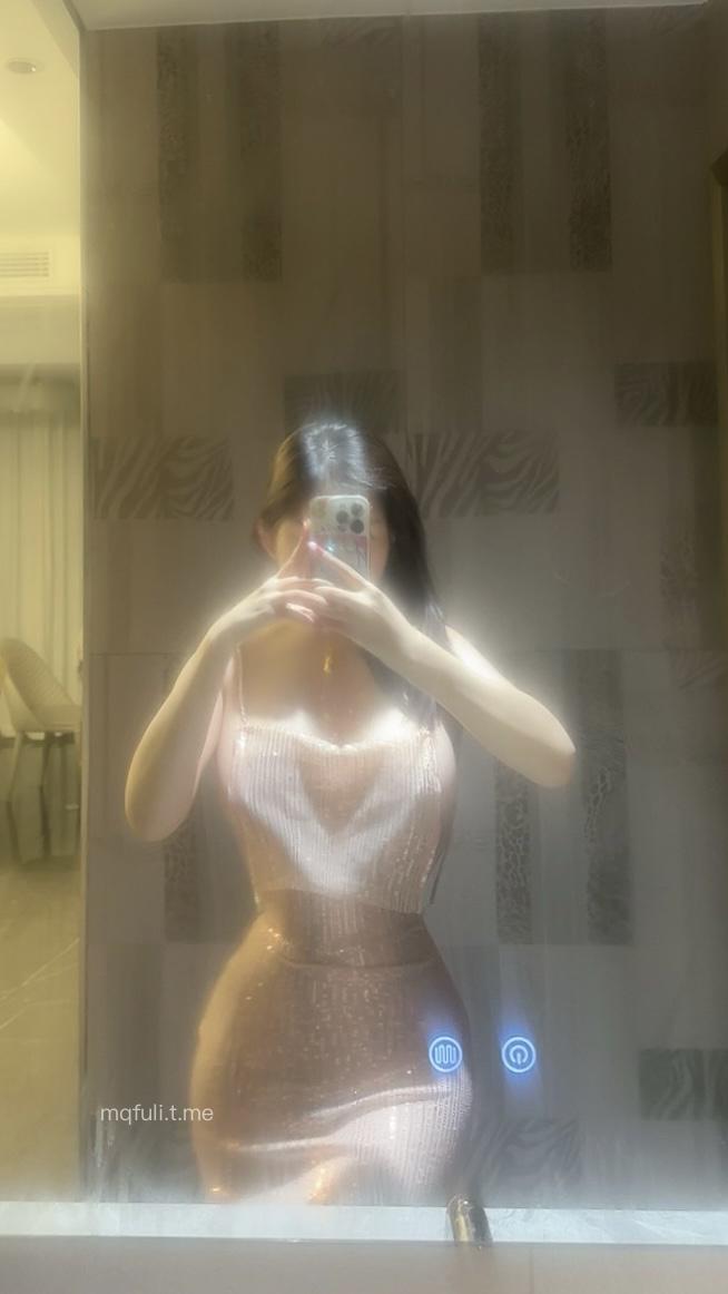 柯多多的小日子 2024-10-31 00:46:00 今天是三好女人,好饿好困,好想你 第1张