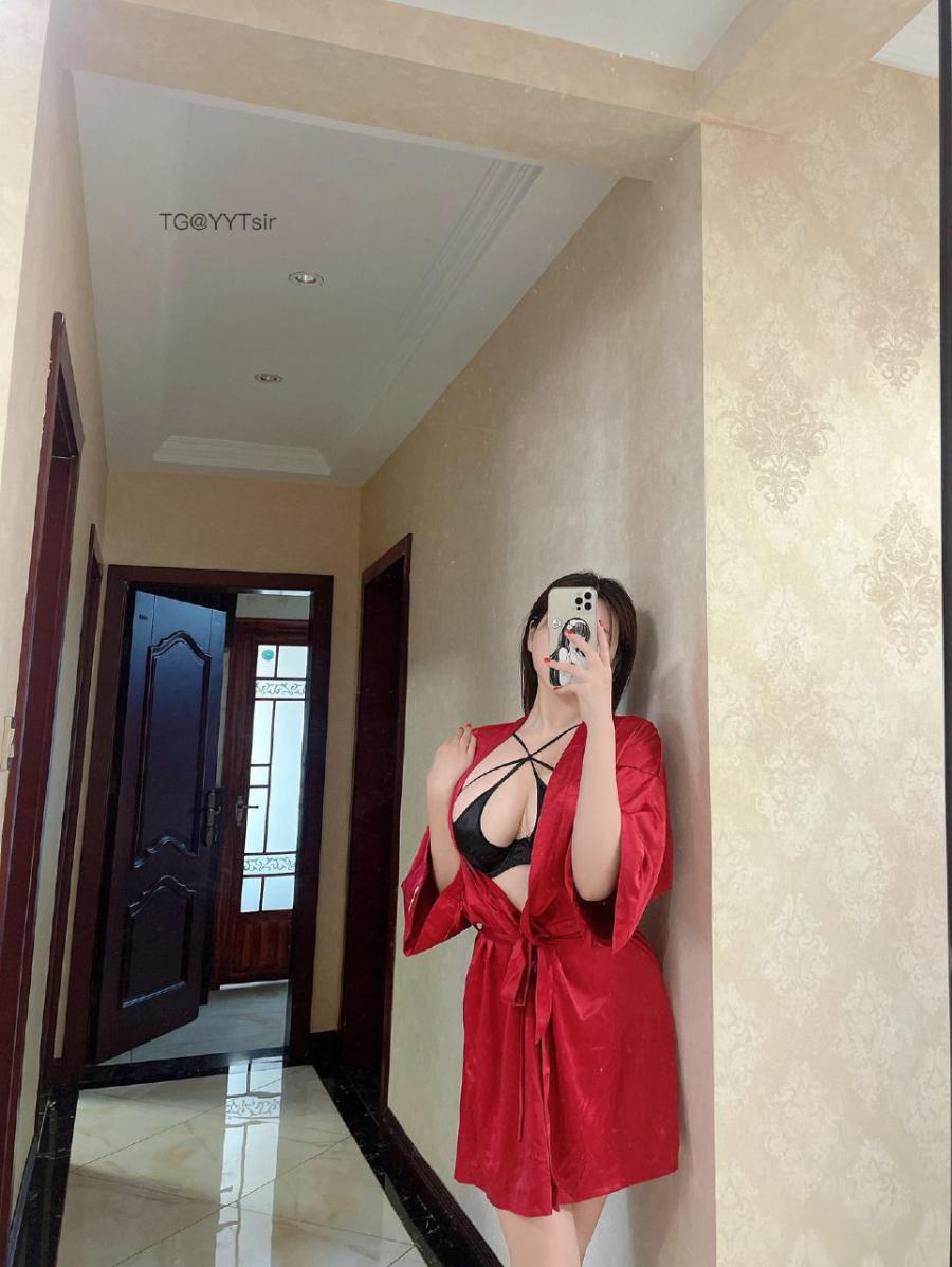 洋洋不是洋妞 2024-10-21 21:18:23 我想你应该会喜欢这个红色的睡衣 第2张