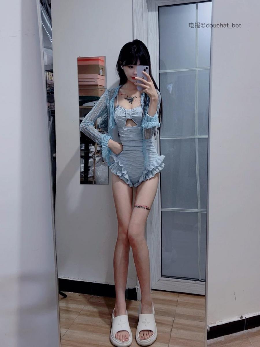 MarkoftheBody 2024-11-05 12:10:25 每天穿不同的衣服给你看 第5张