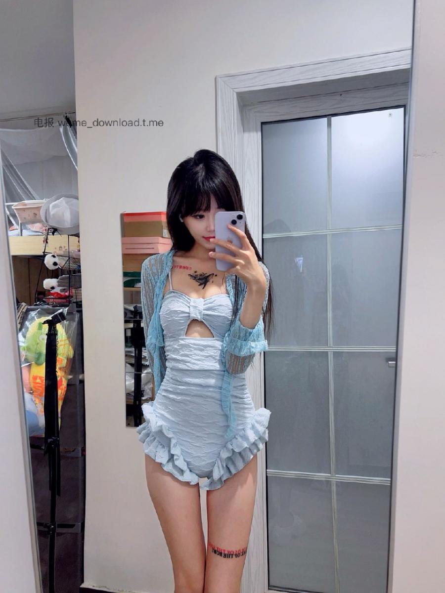 MarkoftheBody 2024-11-05 12:10:25 每天穿不同的衣服给你看 第1张