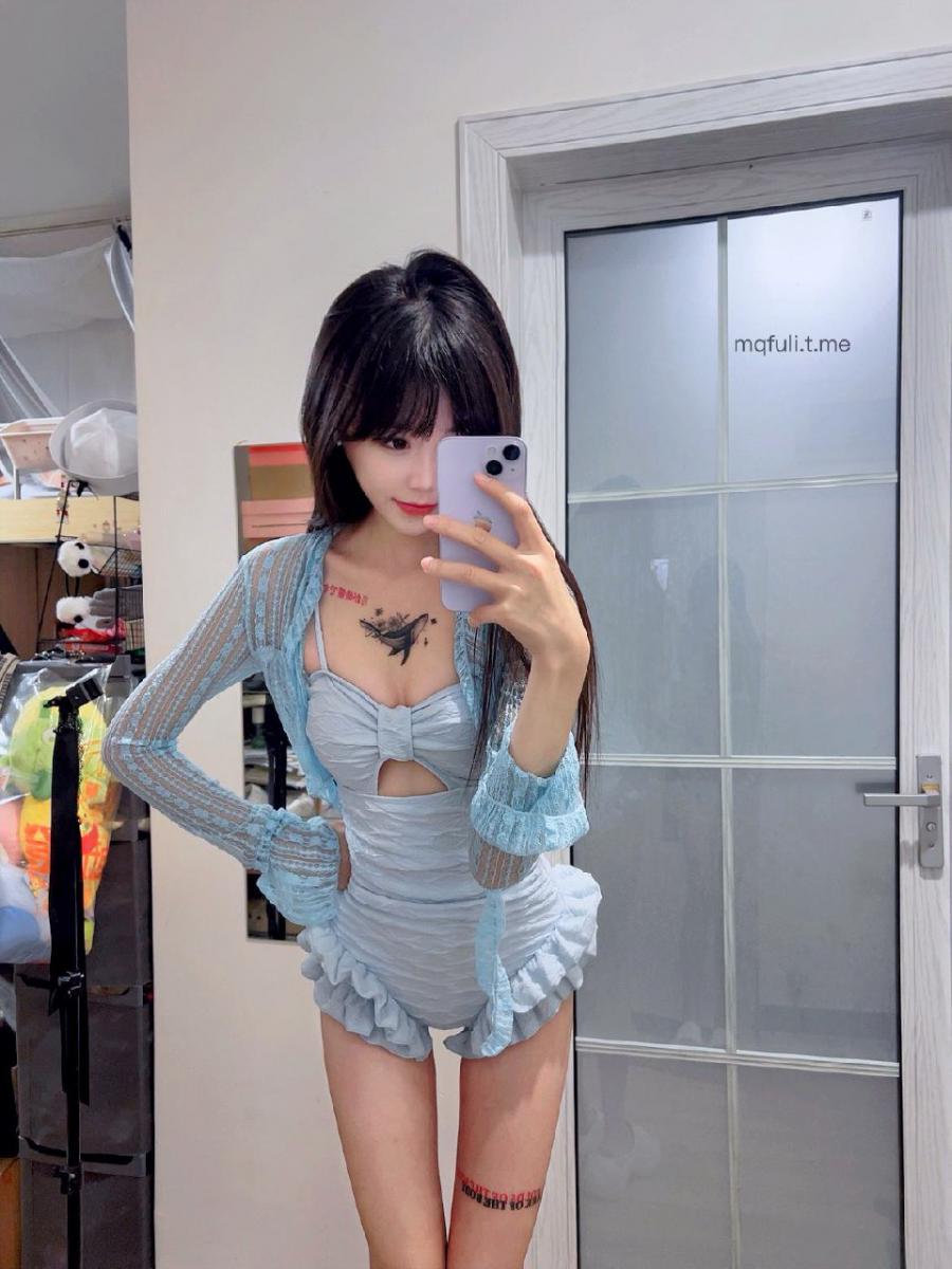 MarkoftheBody 2024-11-05 12:10:25 每天穿不同的衣服给你看 第3张
