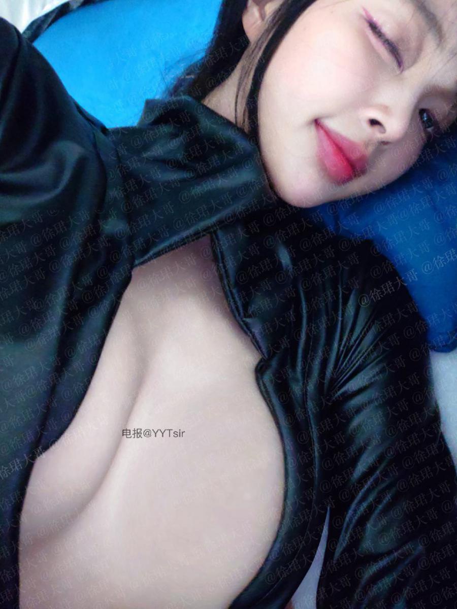 徐珺 2024-11-02 14:54:17 黑色蕾丝全套➕吊带网袜➕红底高跟 徐珺大哥 第3张