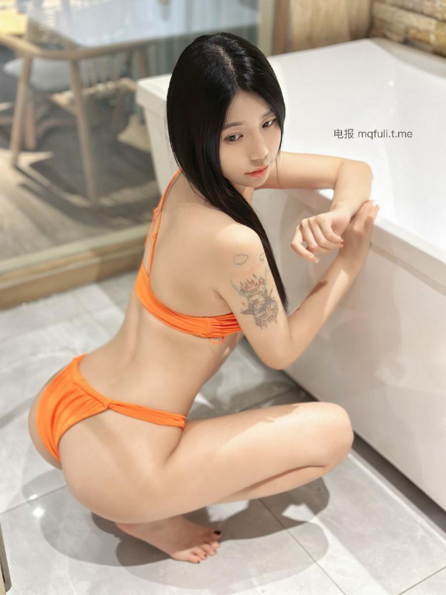 鱼神 2024-11-14 01:45:29 橙色比基尼👙系列💓姿势直接拿捏到位 鱼神鱼 鱼鱼的秘密鱼鱼的秘密 第9张