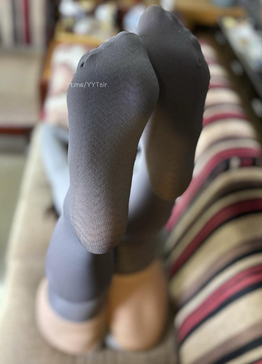 杨晚柠 2024-11-22 13:37:14 开不了口 却又想你听到