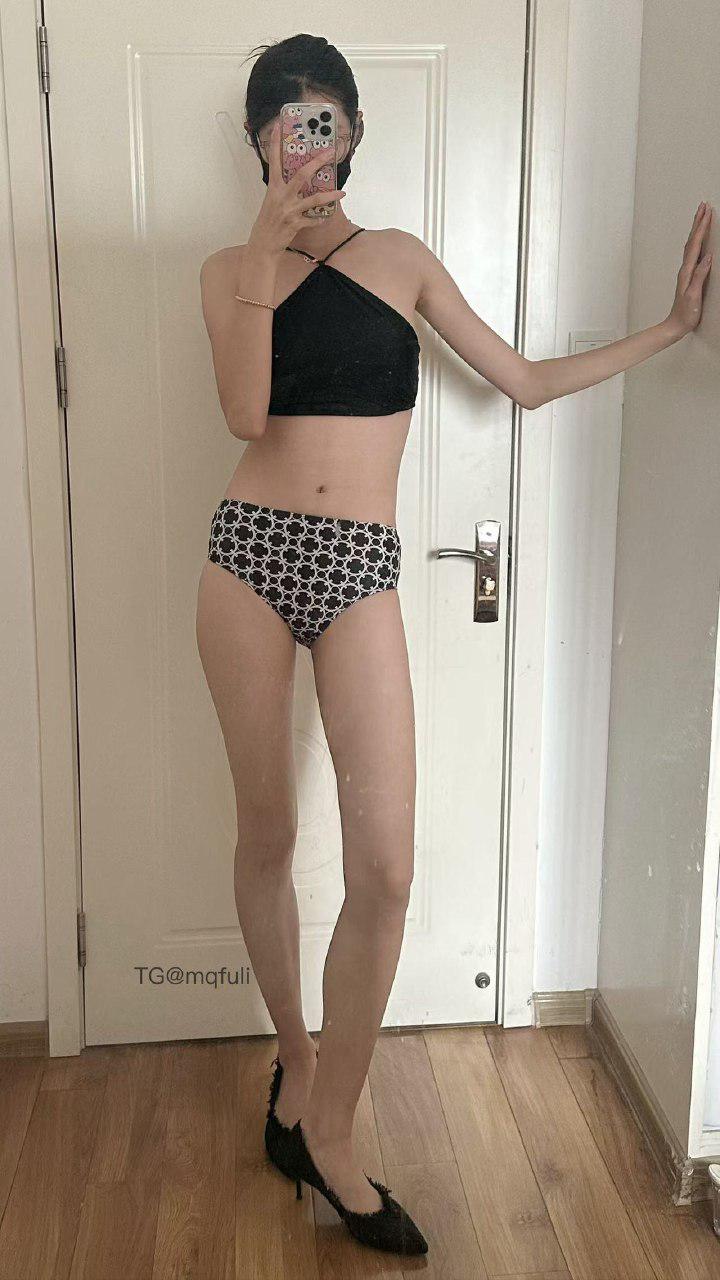 不爱穿shoes 2024-12-05 01:39:37 居家情趣小套装👙哥哥怎么能不心动 第2张