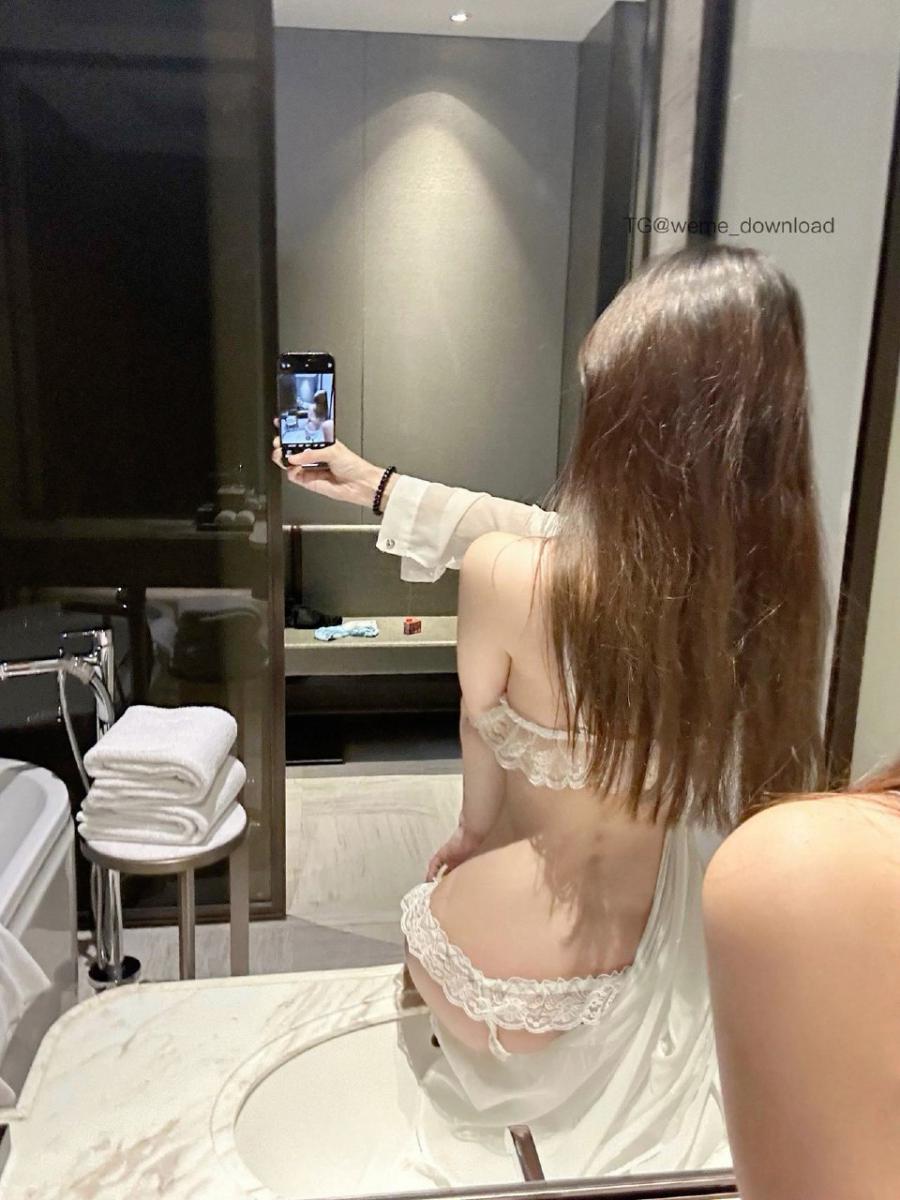 小起本雾 2024-12-10 00:58:09 白色蕾丝花边三点式🤩比基尼套装 蒹葭苍苍小起本雾 第1张