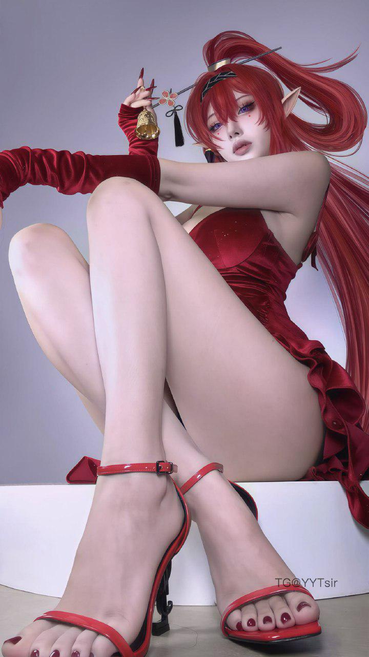 章鱼小童谣 2024-12-26 18:04:12 这种显身材的裙裙 必须拿来出吟霖的私设 第2张