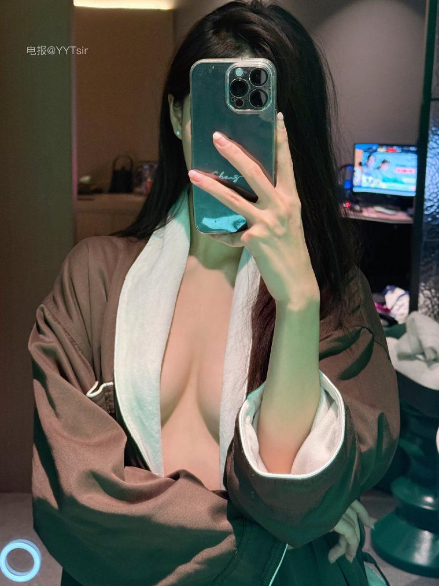 女刺客 2025-01-28 13:32:21 沉浸式场景感受?极致腰臀比 女刺客圈圈 第20张