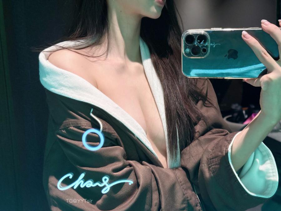 女刺客 2025-01-28 13:32:21 沉浸式场景感受?极致腰臀比 女刺客圈圈 第19张