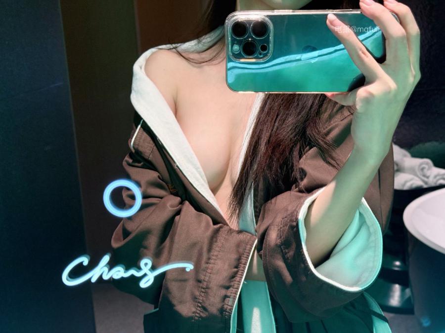 女刺客 2025-01-28 13:32:21 沉浸式场景感受?极致腰臀比 女刺客圈圈 第12张