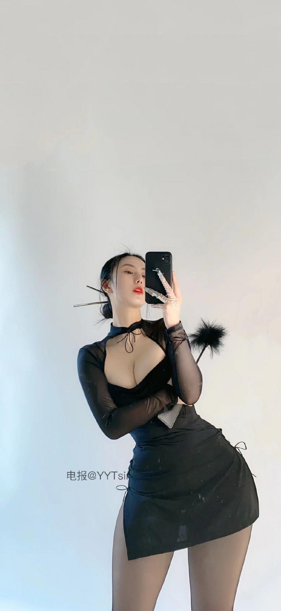俏妞qiaoniuTT 2025-01-08 21:06:29 黑色旗袍+白色衬衫双套合璧 第19张 俏妞qiaoniuTT 2025-01-08 21:06:29 黑色旗袍+白色衬衫双套合璧 第19张