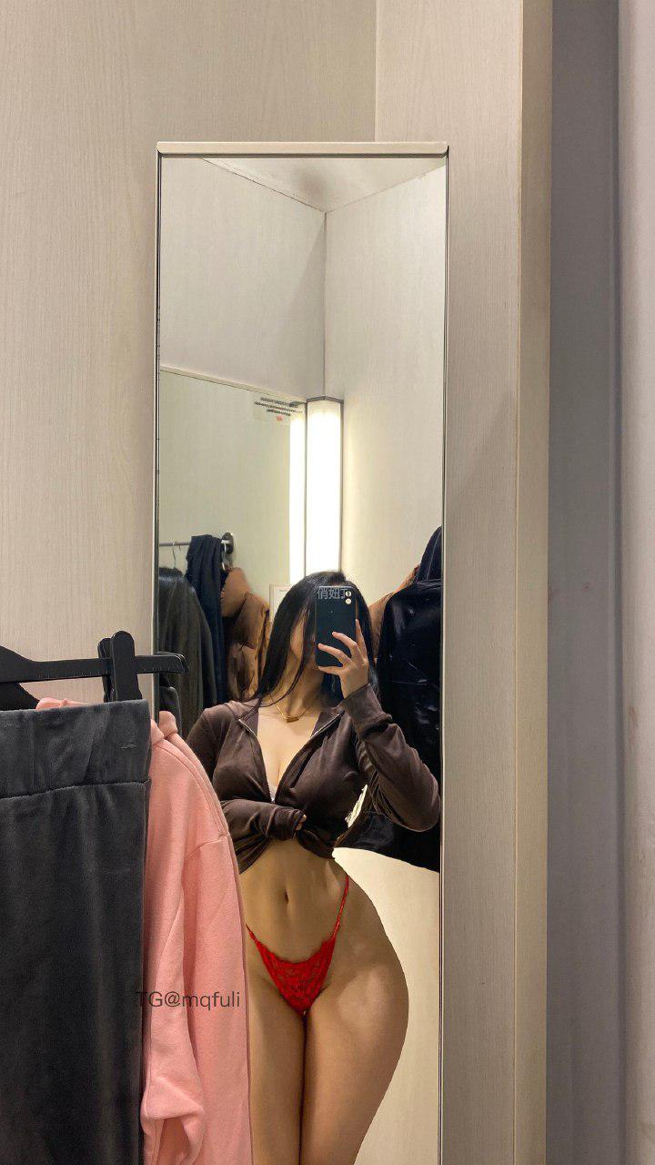 俏妞qiaoniuTT 2025-01-02 23:07:11 充分诠释了我后侧的完美曲线 第13张