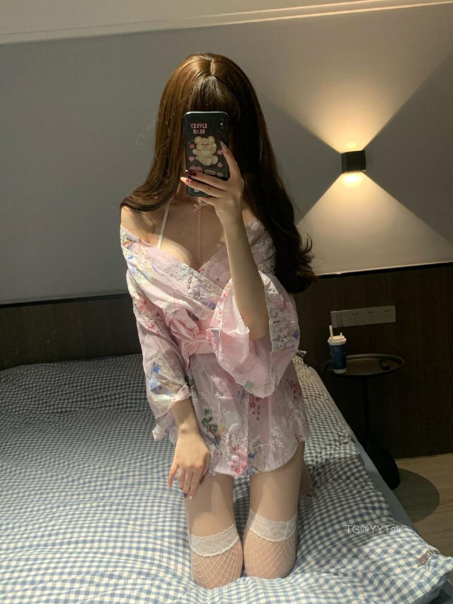 林扣弦 2025-02-09 15:31:24 蕾丝丁字☺️这组真的是辣到眼睛流泪 第10张