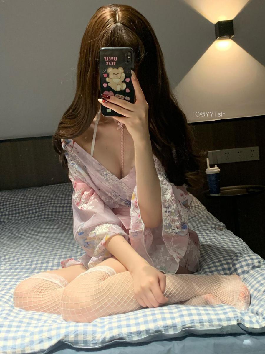 林扣弦 2025-02-09 15:31:24 蕾丝丁字☺️这组真的是辣到眼睛流泪 第15张