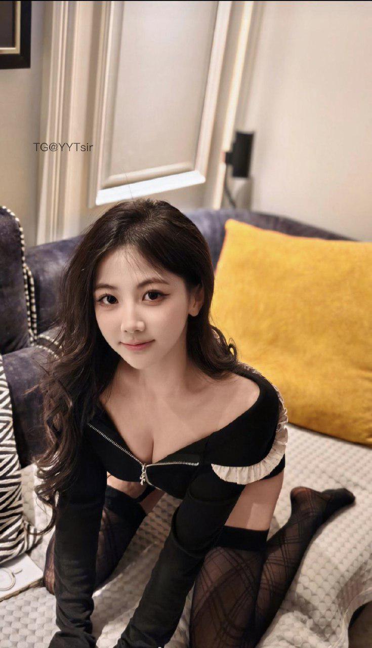 刘二萌 2025-02-01 15:14:25 黑丝连体⑧ 第8张