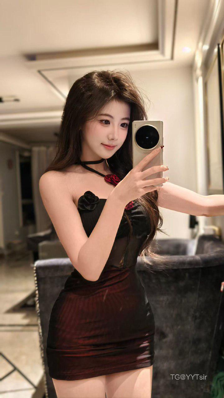 刘二萌 2025-02-10 21:38:39 玫瑰雾沙包臀裙👙简直无敌 第8张