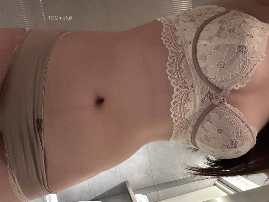 玫桃泡芙 2025-02-07 16:23:57 透视装劲显风情 第12张