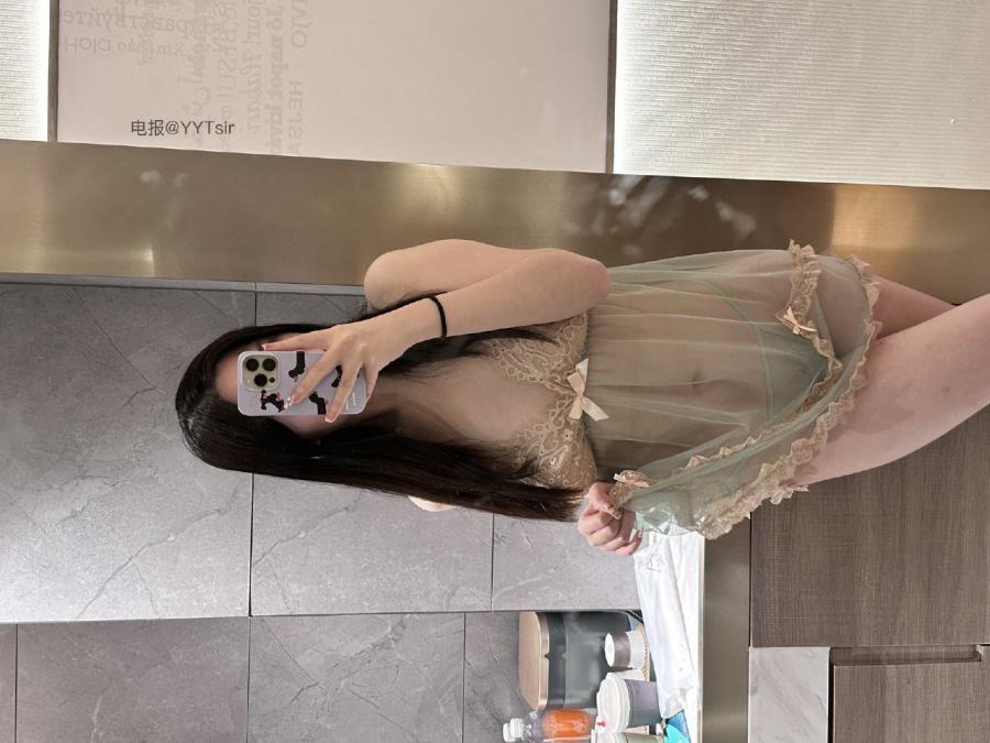 玫桃泡芙 2025-02-07 16:23:57 透视装劲显风情 第7张