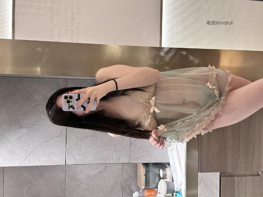 玫桃泡芙 2025-02-07 16:23:57 透视装劲显风情 第15张