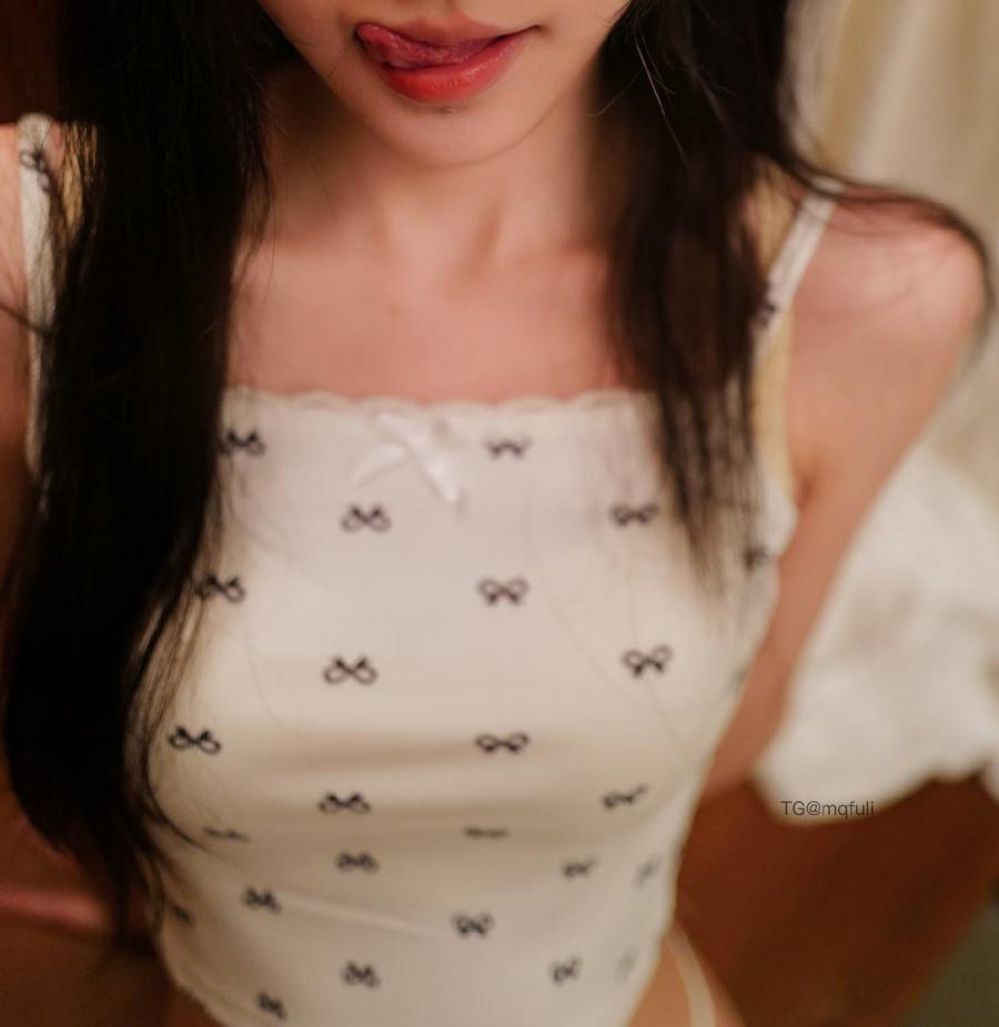 一只香 2025-02-26 20:22:27 居家🛋️沙发拍摄👠简直又是不一样的剧情 第9张