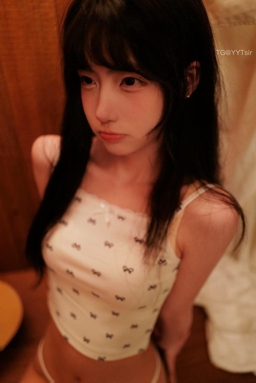 一只香 2025-02-26 20:22:27 居家🛋️沙发拍摄👠简直又是不一样的剧情 第12张