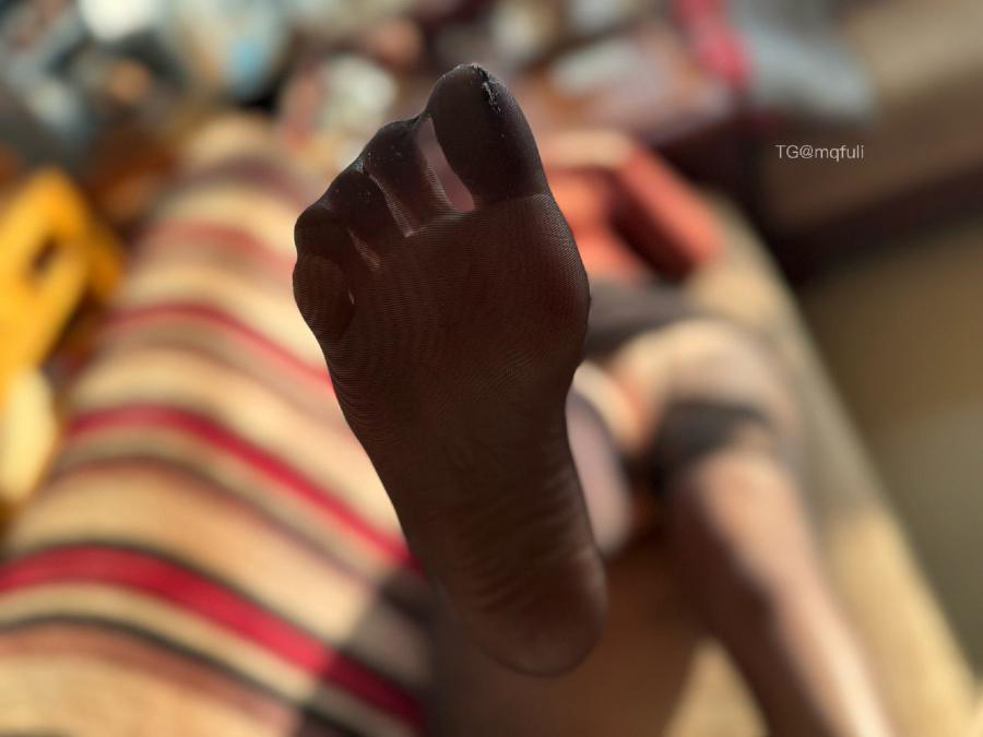 杨晚柠 2025-02-02 01:03:46 别睡了 没我的觉 你睡不明白